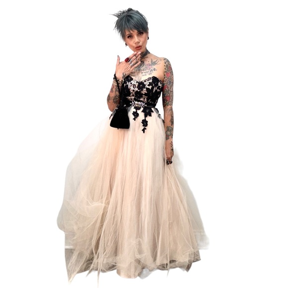 Masquerade Dresses & Skirts - Strapless balletcore prom dress